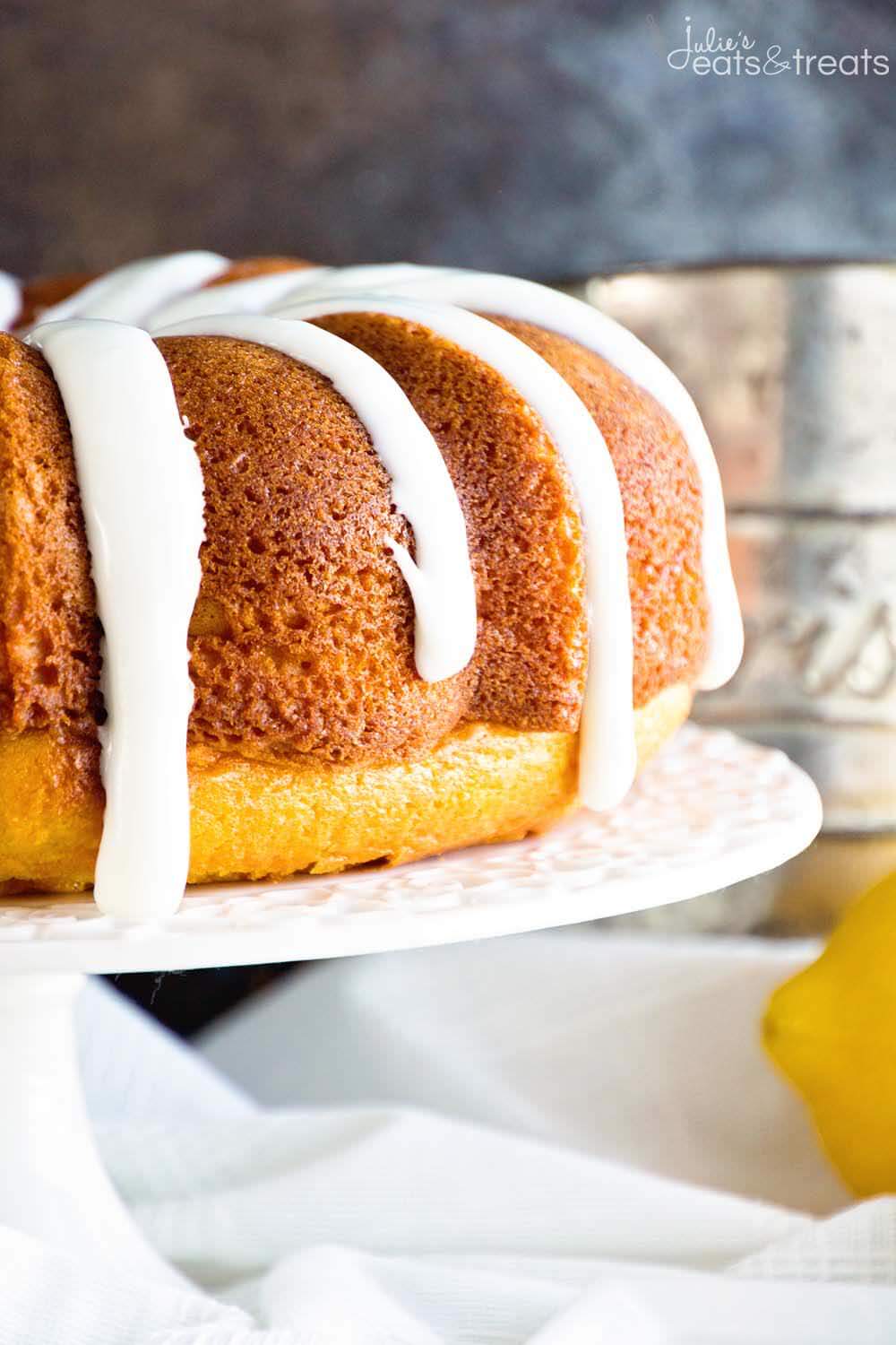 Lemon Bundt Cake With Lemon Frosting Julie S Eats Treats